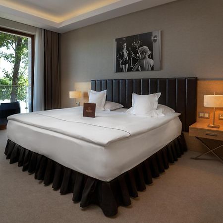 Tiffi Boutique Hotel Ольштин Екстер'єр фото